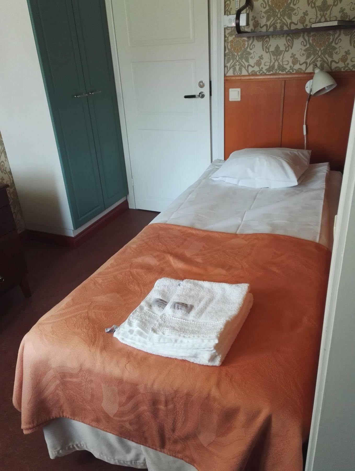 Savonlinnan Kansanopisto - Wanha Pappila Exteriér fotografie